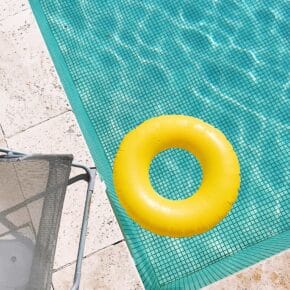 10 Tipps: Trübes und milchiges Poolwasser? So wird es wieder mit dem Badespass