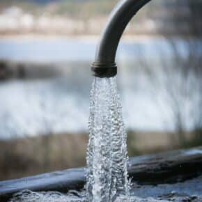 Alte Wasserleitungen: Sanieren oder tauschen?