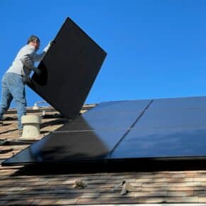 Welche Faktoren beeinflussen die Nutzung von Solarenergie zu Hause?